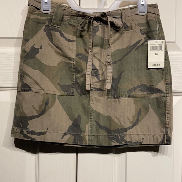 2 for $50 LUCKY BRAND Camo Skirt Size 26 Lucky Mini Skirt - Picture 1 of 7